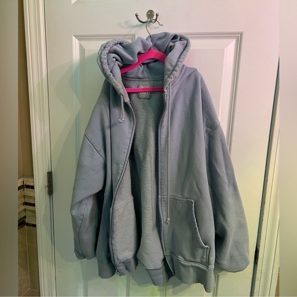 Sold Aritzia cozy collection matching set M